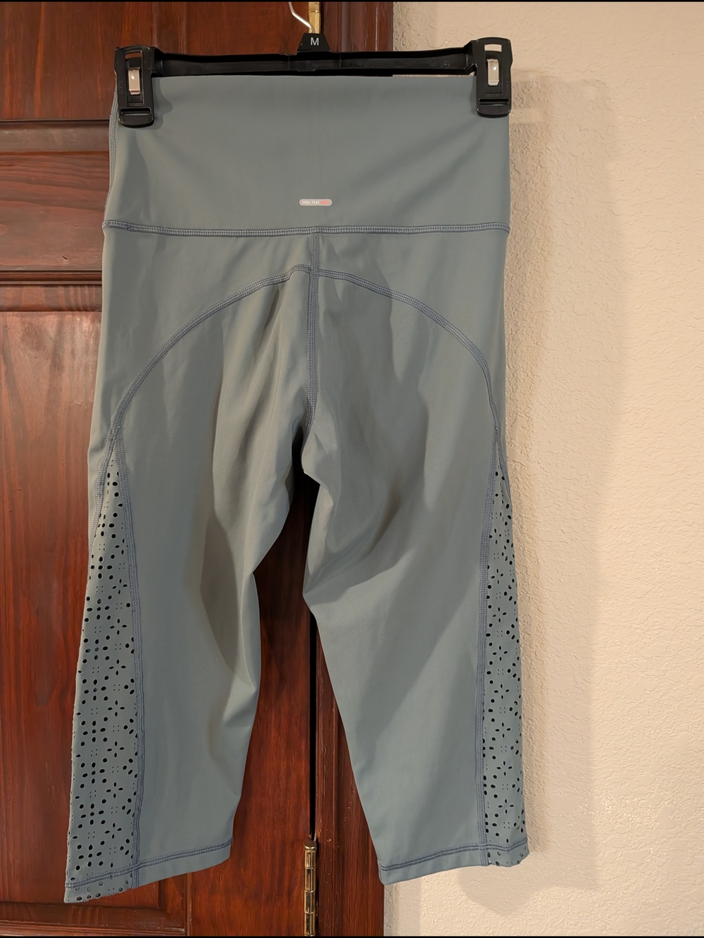 aerie Light Sage Color Laser-Cut Capri Leggings